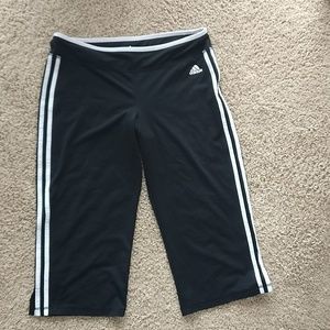 Adidas cropped active pants size L